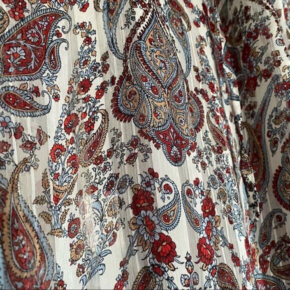 H&M Women’s Sheer‎ Blouse in Paisley Pattern Blue Red White Size Small - Picture 4 of 6
